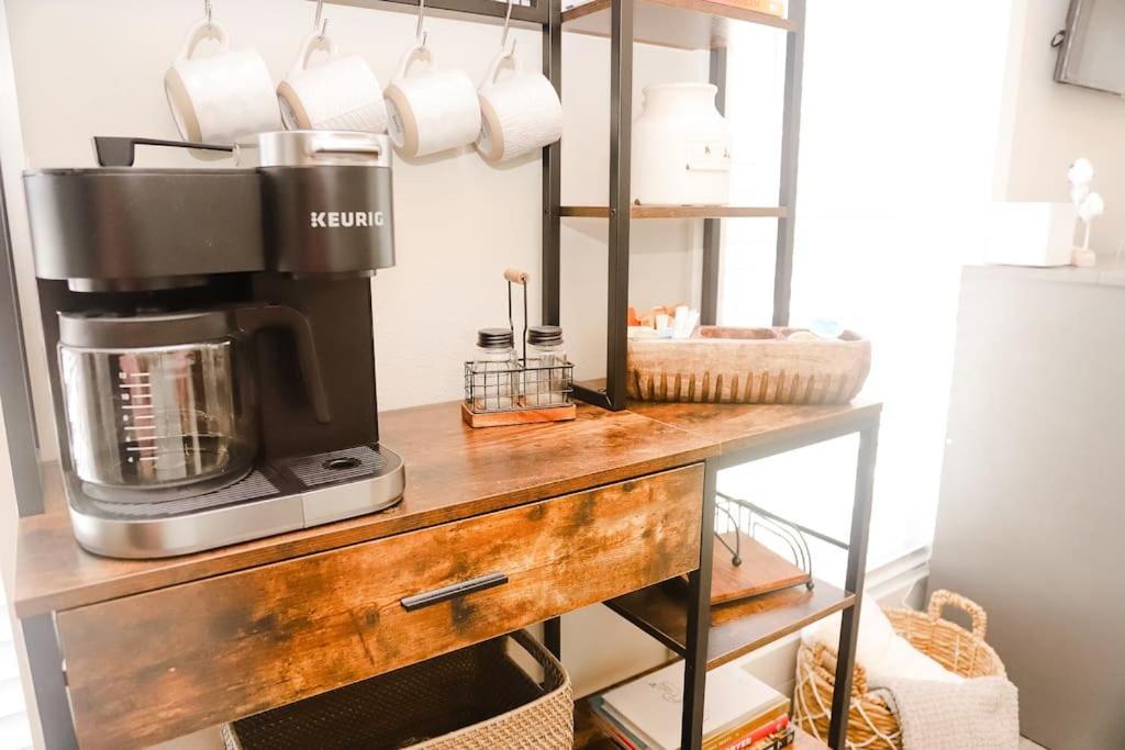 Вілла The Little Getaway-Sleeps 4, Firepit, Pet Friendly Pottsboro Екстер'єр фото